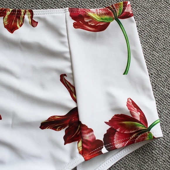 NWT L or XL white floral Spanish square neck hi waist - Picture 5 of 7